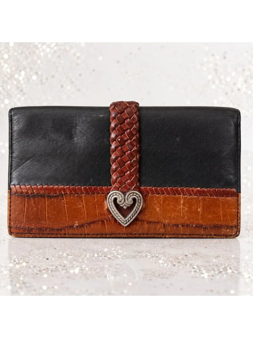 Brighton Vintage Leather Wallet Heart Concho Western Boho Card Cas Carryall FLAW